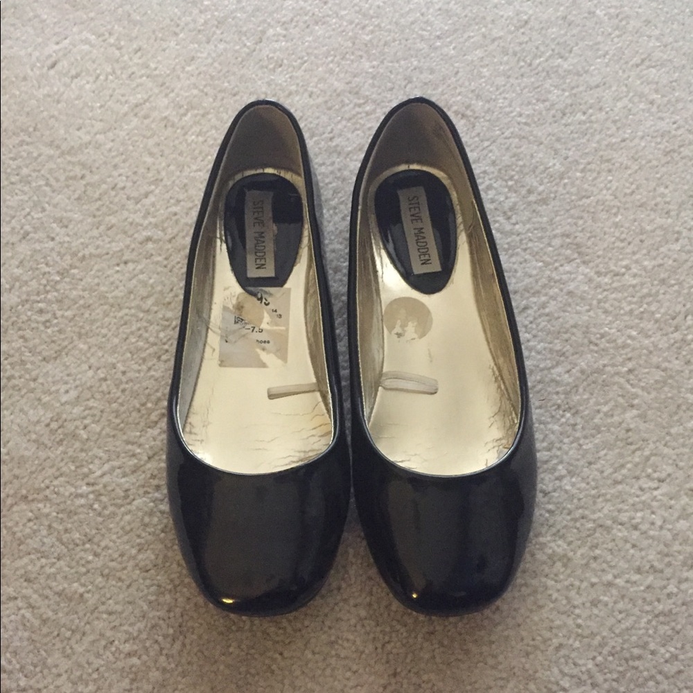 Steve Madden Black Flats